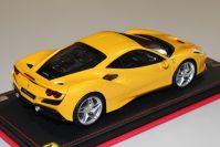 MR Collection  Ferrari Ferrari F8 Tributo - GIALLO TRISTRATO - Yellow Tristrato