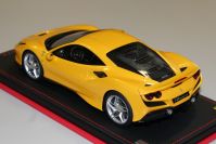 MR Collection  Ferrari Ferrari F8 Tributo - GIALLO TRISTRATO - Yellow Tristrato