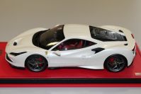 MR Collection  Ferrari Ferrari F8 Tributo - BIANCO FUJI - Fuji White