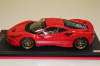 MR Collection  Ferrari Ferrari F8 Tributo - ROSSO CORSA / GOLD - Rosso Corsa