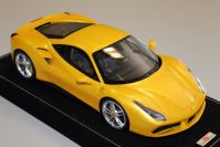 MR Collection 2014 Ferrari Ferrari 488 GTB - GIALLO TRISTRATO - Yellow Tristrato