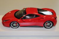 MR Collection 2014 Ferrari Ferrari 488 GTB - ROSSO SCUDERIA - Scuderia Red