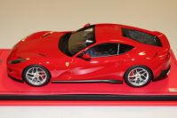 MR Collection 2017 Ferrari Ferrari 812 Superfast - ROSSO CORSA - Rosso Corsa