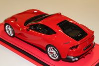 MR Collection 2017 Ferrari Ferrari 812 Superfast - ROSSO CORSA - Rosso Corsa