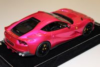 MR Collection  Ferrari Ferrari 812 Superfast - PINK FLASH - Pink Flash