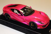 MR Collection  Ferrari Ferrari 812 Superfast - PINK FLASH - Pink Flash