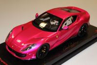 MR Collection  Ferrari Ferrari 812 Superfast - PINK FLASH - LUXURY Pink Flash