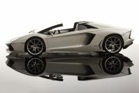 MR Collection 2013 Lamborghini Lamborghini Aventador LP700-4 Roadster - CANOPUS WHITE - Canopus White