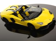 MR Collection 2013 Lamborghini Lamborghini Aventador LP720-4 Roadster - GIALLO MAGGIO - Giallo Maggio