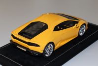 MR Collection 2014 Lamborghini Lamborghini Huracán - GIALLO MIDAS - METALLIC - Modena Yellow