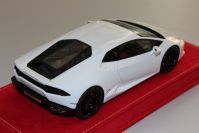 MR Collection 2014 Lamborghini Lamborghini Huracán LP 610-4 - WHITE ISIS - White Isis