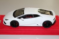 MR Collection 2014 Lamborghini Lamborghini Huracán LP 610-4 - WHITE ISIS - White Isis