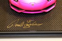 MR Collection  Lamborghini Lamborghini Huracan - PINK FLASH / GOLD - #33/33 Pink Flash