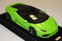 MR Collection 2014 Lamborghini Lamborghini Huracán LP 610-4 - GREEN METALLIC Green Metallic