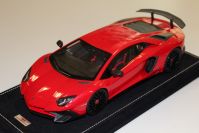 MR Collection 2015 Lamborghini Lamborghini Aventador LP750-4 SV - ROSSO BIA Red Metallic