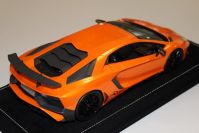 MR Collection 2015 Lamborghini Lamborghini Aventador LP750-4 SV - ARANCIO ATLAS - Orange Atlas