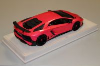 MR Collection  Lamborghini Lamborghini Aventador SV LP750-4 - PINK MET - Red Matt