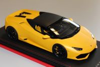 MR Collection 2016 Lamborghini Lamborghini Huracan Soft Top - GIALLO HORUS MATT - Yellow Matt