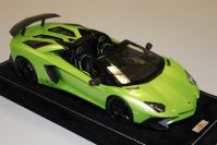 MR Collection 2015 Lamborghini Lamborghini Aventador LP750-4 Roadster SV - VERDE ITHACA - Ithaca Green