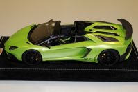 MR Collection 2015 Lamborghini Lamborghini Aventador LP750-4 Roadster SV - VERDE ITHACA - Ithaca Green