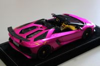 MR Collection 2015 Lamborghini Lamborghini Aventador LP750-4 Roadster SV - PINK FLASH - #01 Pink Flash