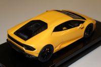 MR Collection 2016 Lamborghini Lamborghini Huracan LP580-2 - GIALLO MIDAS - LUXURY - Yellow