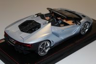 MR Collection 2017 Lamborghini Lamborghini Centenario Roadster - ARGENTO CENTENARIO - Silver