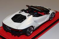 MR Collection  Lamborghini Lamborghini Centenario Roadster - BIANCO CANOPUS - Canopus White Matt