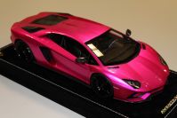 MR Collection  Lamborghini Lamborghini Aventador S - PINK FLASH / BLACK - Pink Flash