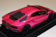 MR Collection  Lamborghini Lamborghini Aventador S - PINK FLASH / BLACK - Pink Flash