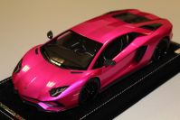 MR Collection  Lamborghini Lamborghini Aventador S - PINK FLASH / BLACK - Pink Flash