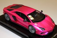 MR Collection  Lamborghini Lamborghini Aventador S - PINK FLASH / TITANIUM - #01 Pink Flash