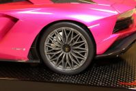 MR Collection  Lamborghini Lamborghini Aventador S - PINK FLASH / TITANIUM - #01 Pink Flash