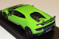 MR Collection  Lamborghini Lamborghini Huracan Performante - VERDE MANTIS - Verde Mantis