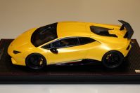 MR Collection  Lamborghini ..A Lamborghini Huracan Performante - GIALLO INTI - Yellow Metallic