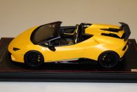 MR Collection  Ferrari Lamborghini Huracan Performante Spyder - GIALLO HORUS MATT - Yellow Matt
