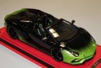 MR Collection  Lamborghini Lamborghini Aventador S Roadster - 50th Japan - VERDE Ithaca Green