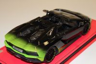 MR Collection  Lamborghini Lamborghini Aventador S Roadster - 50th Japan - VERDE Ithaca Green