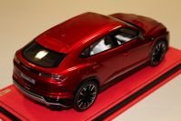 MR Collection  Lamborghini Lamborghini URUS - PEARL RED MET - Red Metallic