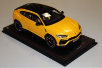 MR Collection  Lamborghini Lamborghini URUS Pearl Capsule - GIALLO INTI - Yellow Metallic