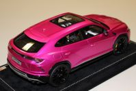 MR Collection  Lamborghini Lamborghini URUS - PINK FLASH - Pink Flash