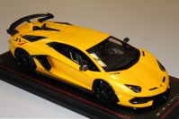 MR Collection  Lamborghini Lamborghini Aventador SVJ - GIALLO ORION - Yellow Metallic