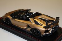 MR Collection  Lamborghini Lamborghini Aventador SVJ Roadster - ORO ZENAS - Gold