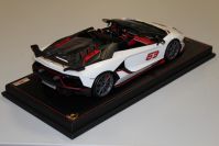 MR Collection  Lamborghini Lamborghini Aventador SVJ Roadster - WHIT White