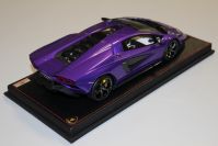 MR Collection  Lamborghini Lamborghini Countach - VIOLA PASIFAE - Red Matt