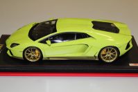 MR Collection 2016 Lamborghini Lamborghini Aventador LP 700-4 Miura Homage - VERDE SCA Red Matt