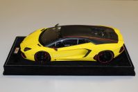 MR Collection  Lamborghini Lamborghini Aventador LP700-4 Pirelli - GIALLO SPICA - Yellow