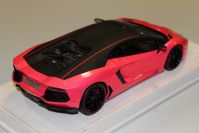 MR Collection 2014 Lamborghini Lamborghini Aventador LP 700-4 Pirelli - PINK MET GLOSS - Red Matt