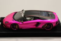 MR Collection 2015 Lamborghini Lamborghini Aventador LP 700-4 Pirelli - PINK FLASH - Red Matt