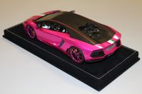 MR Collection  Lamborghini Lamborghini Aventador LP700-4 Pirelli - PINK FLASH - O Pink Flash